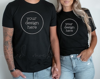 Maquetes de modelo de casal | Maquete de Casal Bella Canvas Preto 3001 | Maquete de camiseta preta | Modelos de camisas masculinas e femininas | Modelo de camisa maquete