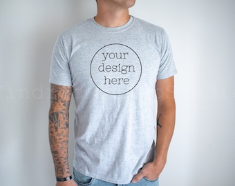 Gildan 64000 Sport Grey Mockup/ T-shirt da uomo Mockup/ Camicia da uomo Mockup/ Camicia Mockup da uomo