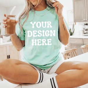 Island Reef Comfort Colors 1717 T-Shirt Mockup| Comfort Colors T-shirt Mockup
