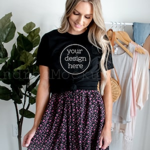 Bella Canvas Black 3001 Mockup/ Maqueta de camiseta negra/ Mockups de camisa linda/ Camisa de maqueta