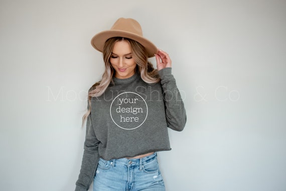 Deep Heather 7503 Cropped Sweater Mockup| Bella Canvas 7503 Mockup| Cropped Sweater Mockup| Boho Mockup| Model Mockups| Mockup Shir