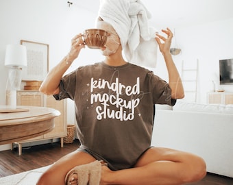 Espresso Comfort Colors 1717 T-Shirt Mockup Oversized Mockup Comfort Colors T-shirt Mockup Brown Print On Demand Mockup Trendy Mockup POD