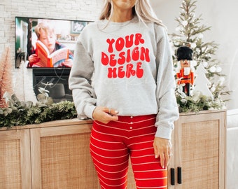 Gildan 18000 asmodel | Grijze kerstsweatshirt mockup| Gildan kerstmodellen