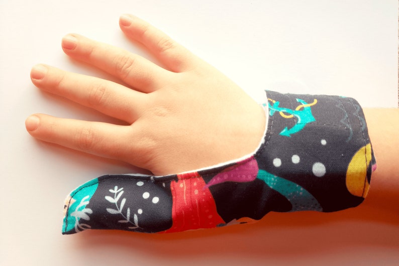 Thumb Sucking Glove For Toddler Thumb Sucker Guard For Girls Thumb Sucking Help For Kids