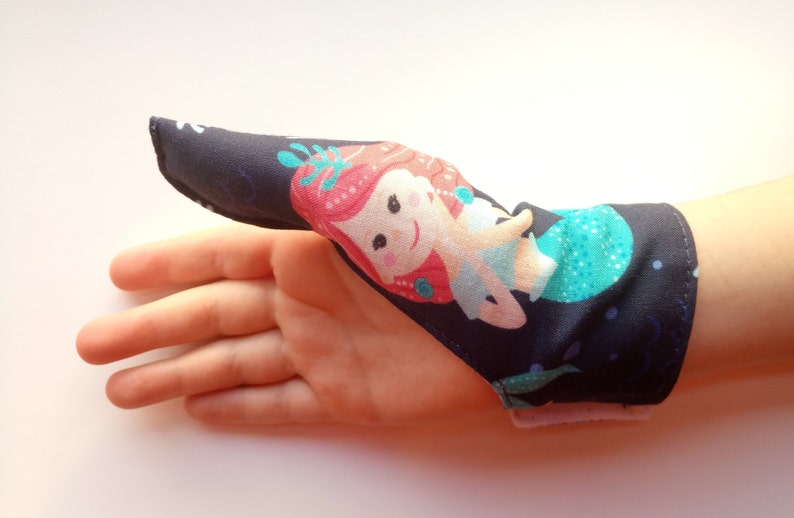 Thumb Sucking Glove For Toddler Thumb Sucker Guard For Girls Thumb Sucking Help For Kids