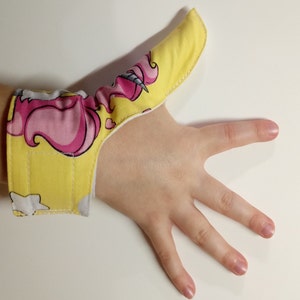 5-Finger-Hitzeschutzhandschuh mit anatomischem Daumen
