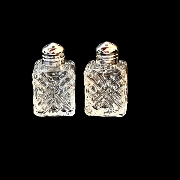 Vintage Mid Century Modern Pressed Glass Silver Plate Small Square Salt & Pepper Shakers