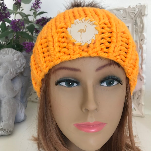 Bonnet tricoté main orange mandarine