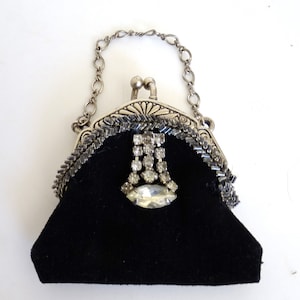 Antike Vintage mittlere Größe Puppengeldbeutel Samt, Metallrahmen Strasssteine