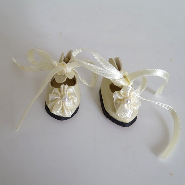 Antique Reproduction Beige French Cut 1 2/3" Tie Shoes for Approx. 12" Doll ie; Shirley Temple etc.