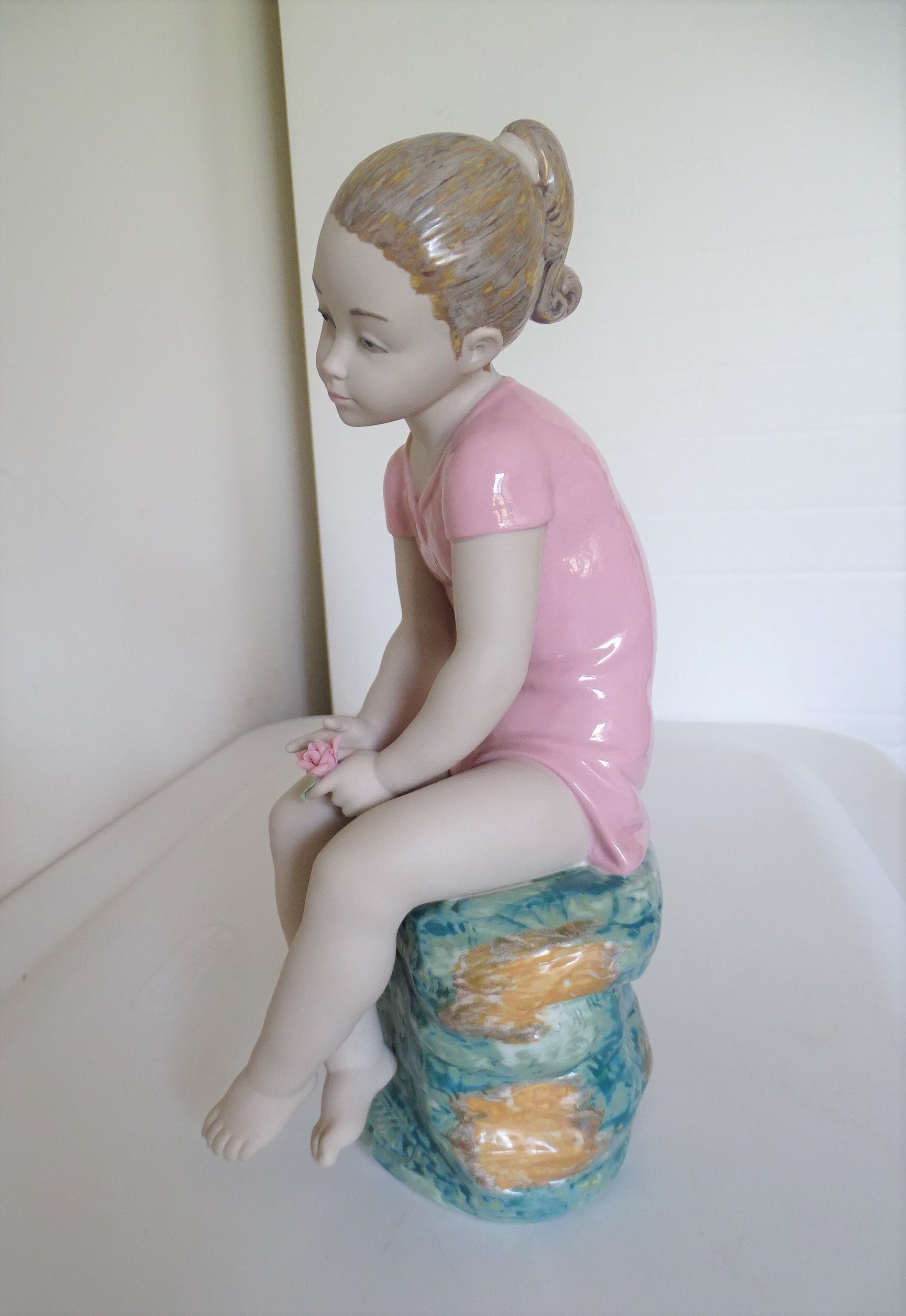 リヤドロ ナオ 【少女と鳩】Lladro Nao 1981年 【公式通販】