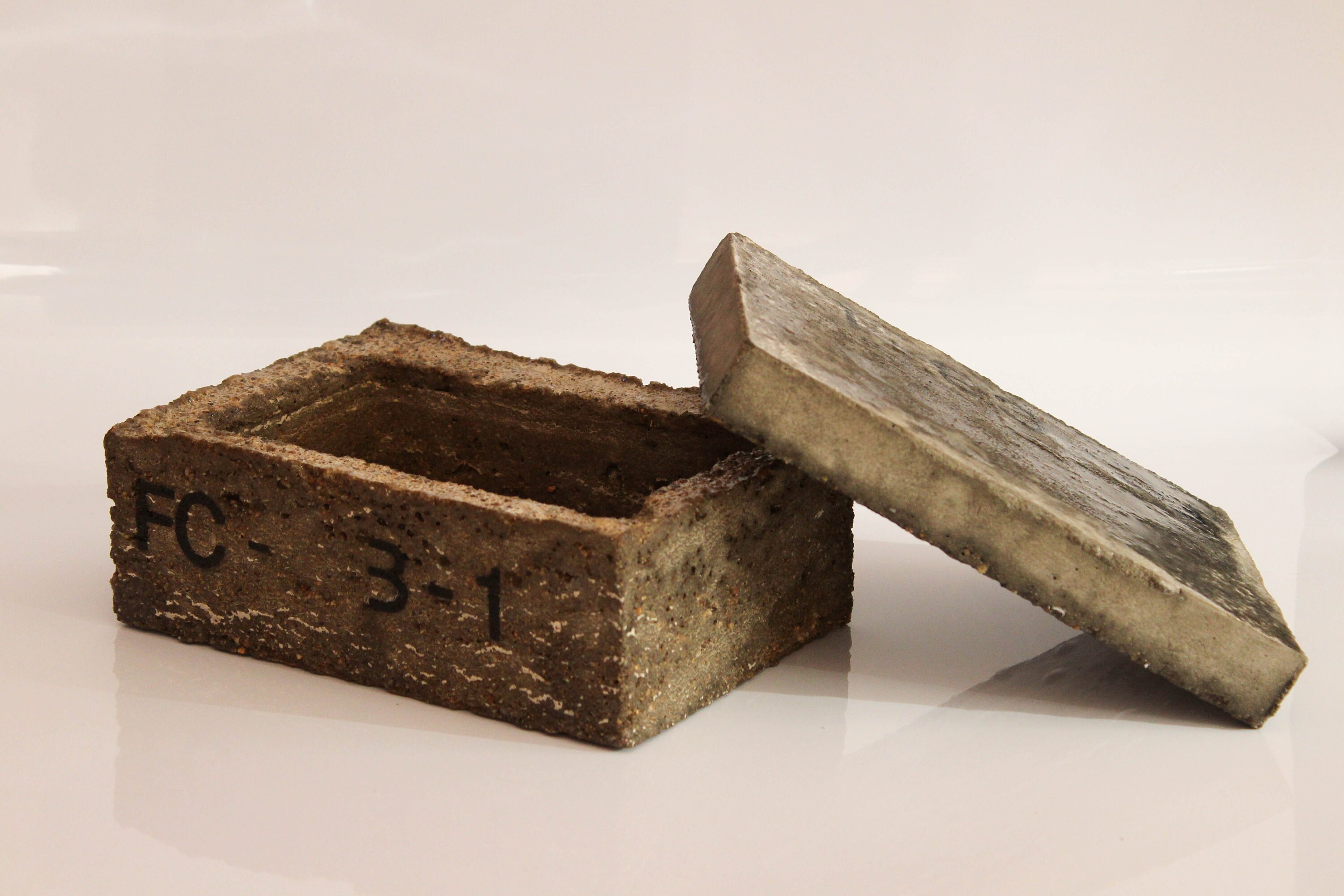 Boîte en Béton - Fc-B 1 et Son Couvercle Fc-C B Fournitures Concrètes.