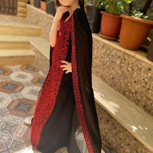 Palestinian Tatreez Middle Eastern Mediterranean embroidery Tatreez thoube thobe thob thoub dress with cape 4 girls for wedding Eid Ramadan
