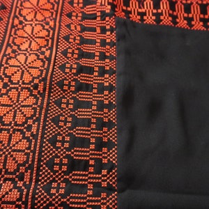 Palestinian Tatreez shall scarf