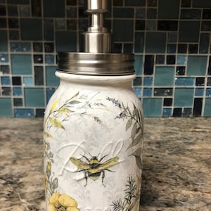 Bee mason jar soap dispenser