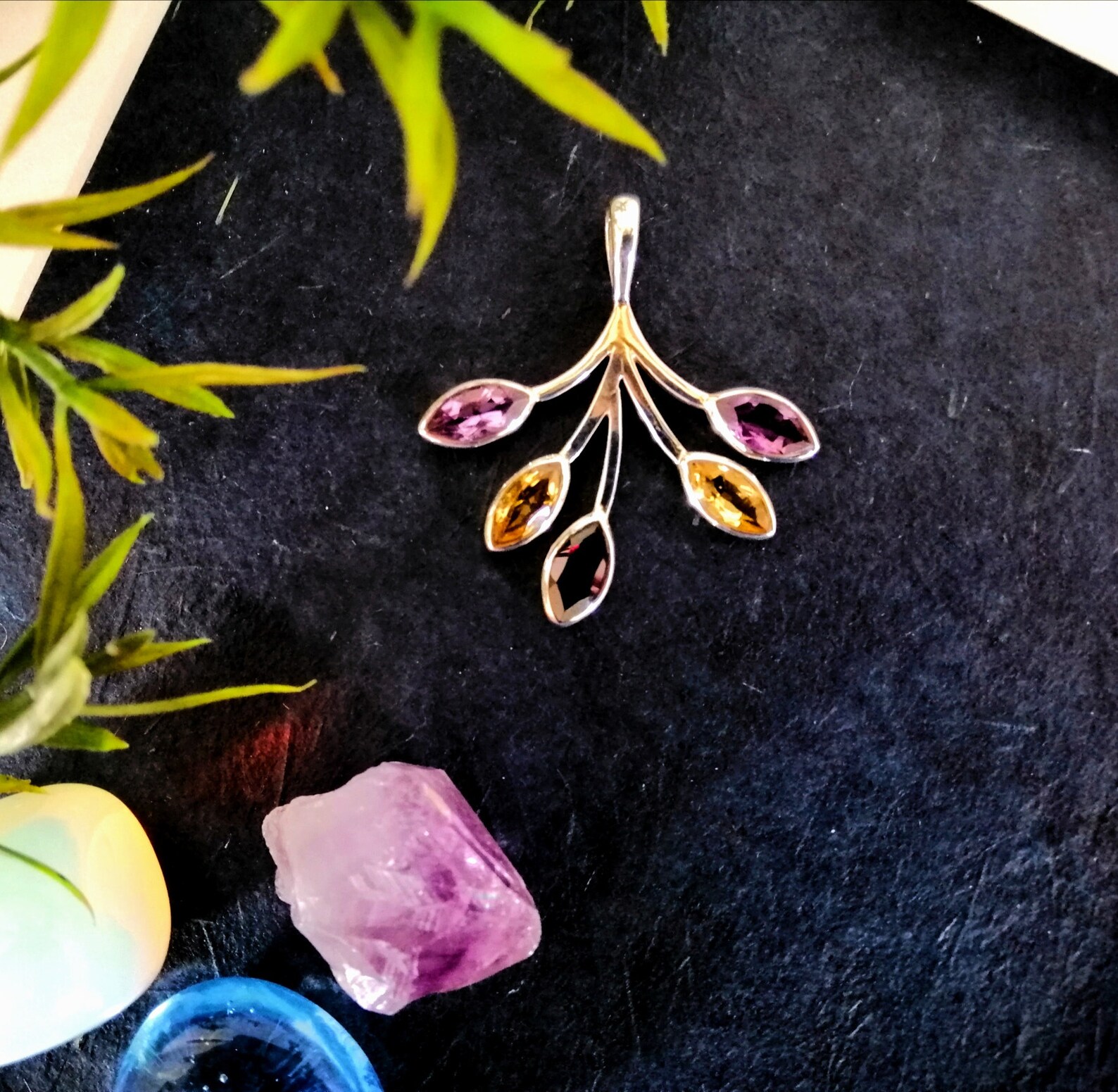 Beautiful Leaves Pendant In Gemstones and Silver Etsy.de