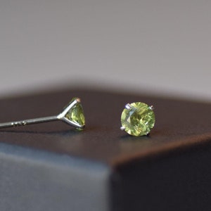 Natural Peridot Stud Earrings in Sterling Silver,Round Gemstone Earrings for Women,Minimalist Earrings,August Birthstone,Valentines Day Gift