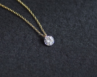 Gold CZ Halskette, Zierliche Solitär Halskette, CZ Diamant Halskette, Anhänger Halskette für Frauen, Minimalistische Halskette, Brautjungfer Geschenk, Geschenk für Sie