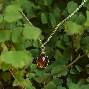 Delicate Garnet Necklace,January Birthstone,Orange Garnet Jewelry,Gemstone Necklace,Dainty Gold Necklace,Bridesmaid Gifts,Gift for Her