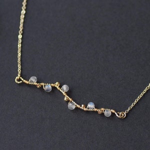 Natural Labradorite Necklace,Gemstone Necklace,Wave Bar Necklace,Healing Crystal Necklace,Labradorite Jewelry,Christmas Gift,Birthday Gift