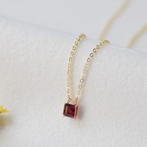 Tiny Garnet Necklace,January Birthstone Necklace,Capricorn,Garnet Jewelry,Handmade Gemstone Necklace,Dainty Gold Silver Necklace,Gift forHer