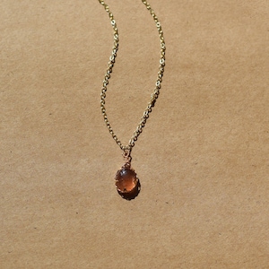 Collar de piedra solar, collar de piedras preciosas, joyería hecha a mano, collar de oro delicado, joyería de verano para mujeres, collar de cristal curativo, regalo para ella