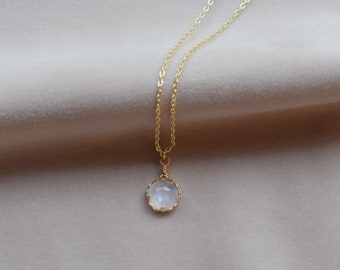 Collier en pierre de lune naturelle, collier de pierres précieuses, collier fait main, collier en or délicat pour femme, collier en cristal de guérison, cadeau pour elle