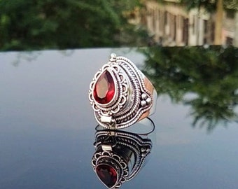 Poison Ring,Natural Garnet Ring,Handmade Compartment Ring,Locket Ring,Pill box Ring,Garnet Poison Ring,925 Sterling Silver Ring.