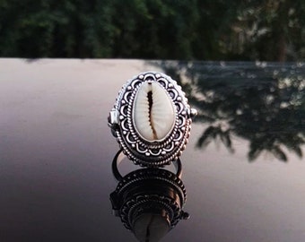 Kaurisnäcka 925 Sterling Silver Ring: Handgjord Medaljongring