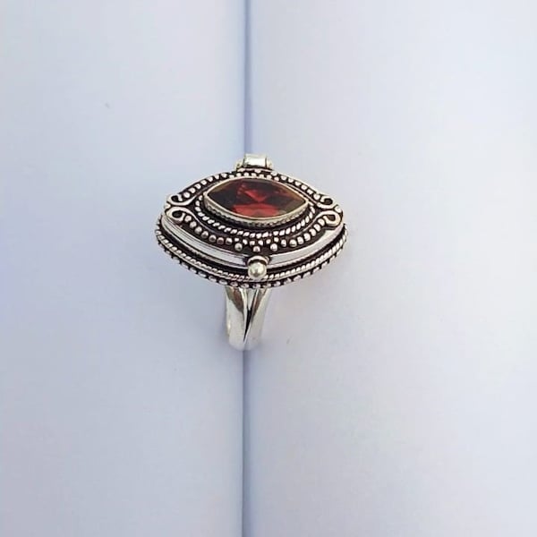 Garnet Poisoner Ring, Compartment Ring, Secret Box Poison Ring, Poisoner Ring, Gift For Her, January Birthstone, 925 Sterling Silver Ring