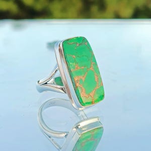 Anillo de cobre verde y turquesa hecho a mano: estilo bohemio en plata de ley.