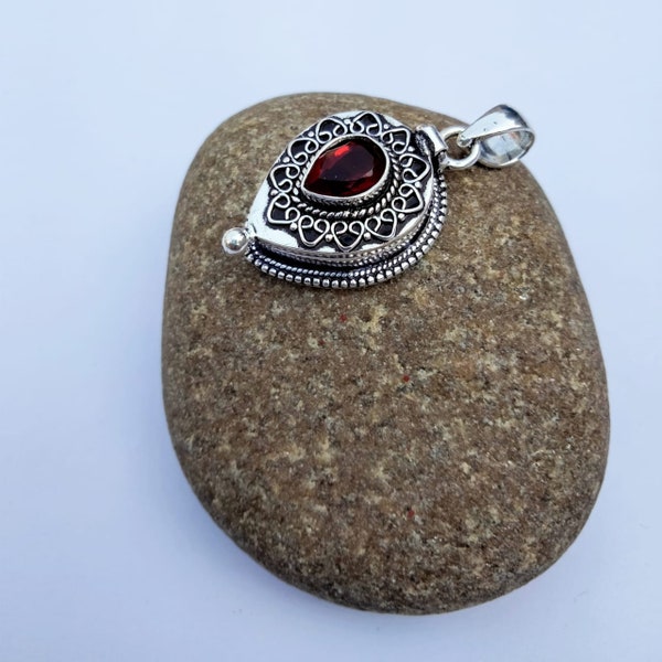 Poison Pendant,Garnet Gemstone Poison Pendant,Compartment Pendant,Locket Pendant,Secret Box Pendant,925 Sterling Silver Pendant