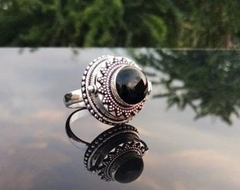 Poison Ring,Black Onyx Gemstone Poison Ring,Handmade Medicine  Ring,Secret Box Ring,Gift For Her,925 Sterling Silver Locket Ring.