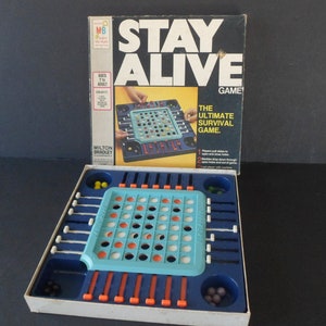 Vintage 1971 Milton Bradley Stay Alive Marble Game - Complete
