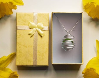 Green /& White Doolie Wire Wrapped Pendant