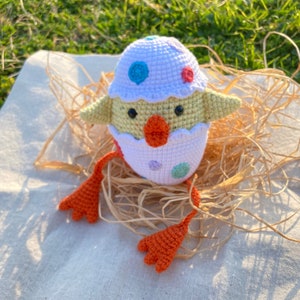 Crocheted Egg Chicken, Easter chick in Shell, Easter Decorations, Yellow Easter chick, Easter Table Decoration, easter chick for sale