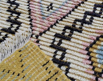 Alfombra marroquí de lana anudada a mano: colorida alfombra para pasillo (76 x 160 cm)