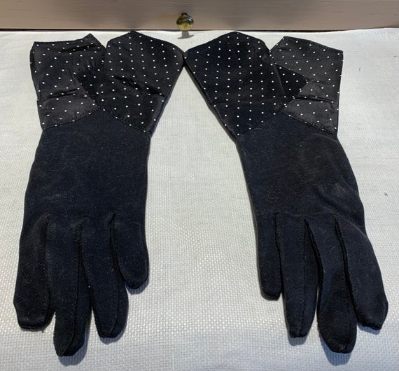 Geoffrey Beene Gloves