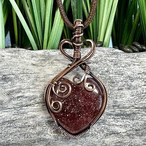 Strawberry Quartz Cabochon Wrapped in Copper Wire/ wire wrapped strawberry quartz gemstone pendant necklace