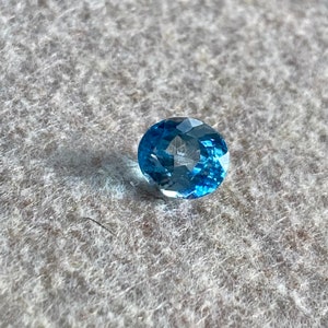 Oval-shaped Blue Topaz loose gemstone