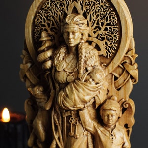 Frigg statue, Friga, Frigga, norse gods, wood carving altar heathen asatru viking god, viking mythology, norse god statue