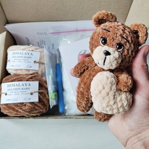 Bear crochet kit for beginner - amigurumi teddy bear - DIY - craft