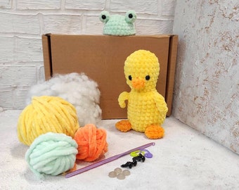 Duckling crochet kit for beginners with yarn - amigurumi duck and frog hat - plush crochet DIY