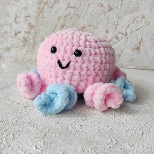 Reversible octopus crochet kit Beginner crochet patterns amigurumi Plush amigurumi kits for beginners with yarn crochet DIY image 5