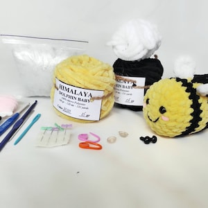 Crochet kit bee - Plush amigurumi kits for beginners with yarn - craft DIY