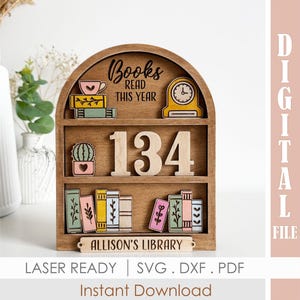 Puede incluir: Un letrero de madera rústico con el texto "Welcome to our home" en letras blancas. El letrero presenta un acabado envejecido y un diseño simple y acogedor, perfecto para la decoración de la entrada.