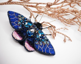 Moth brooch, beaded brooch pin, insect brooch pin, bug brooch, embroidery, handcrafted brooch, coat brooch, blue brooch