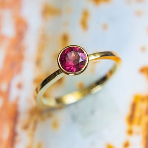 Natural Ruby Ring, 18k Ruby Ring, Ruby in 18k Yellow Gold