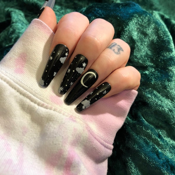 Night Sky Nails / Witchy nails / Pagan nails / Goth nails /Press on nails / Fake nails