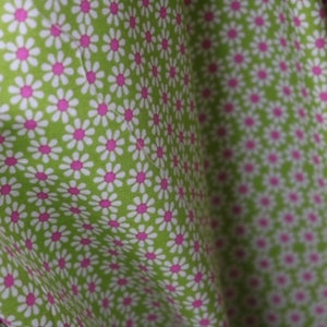 100% Cotton Fabric, Daisy Print